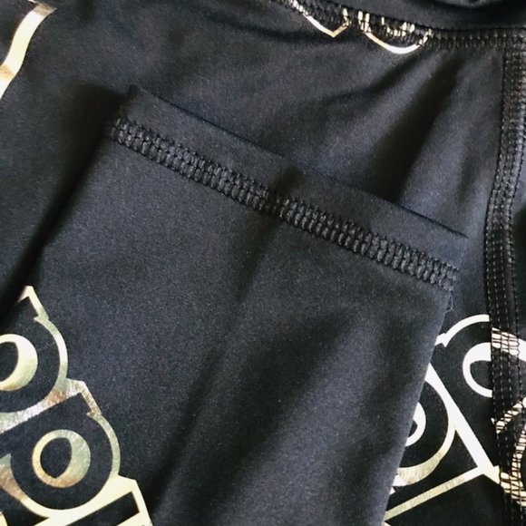 ADIDAIS Brand Love Allover Print Tights Small 7/8 GIRLS - Picture 5 of 5